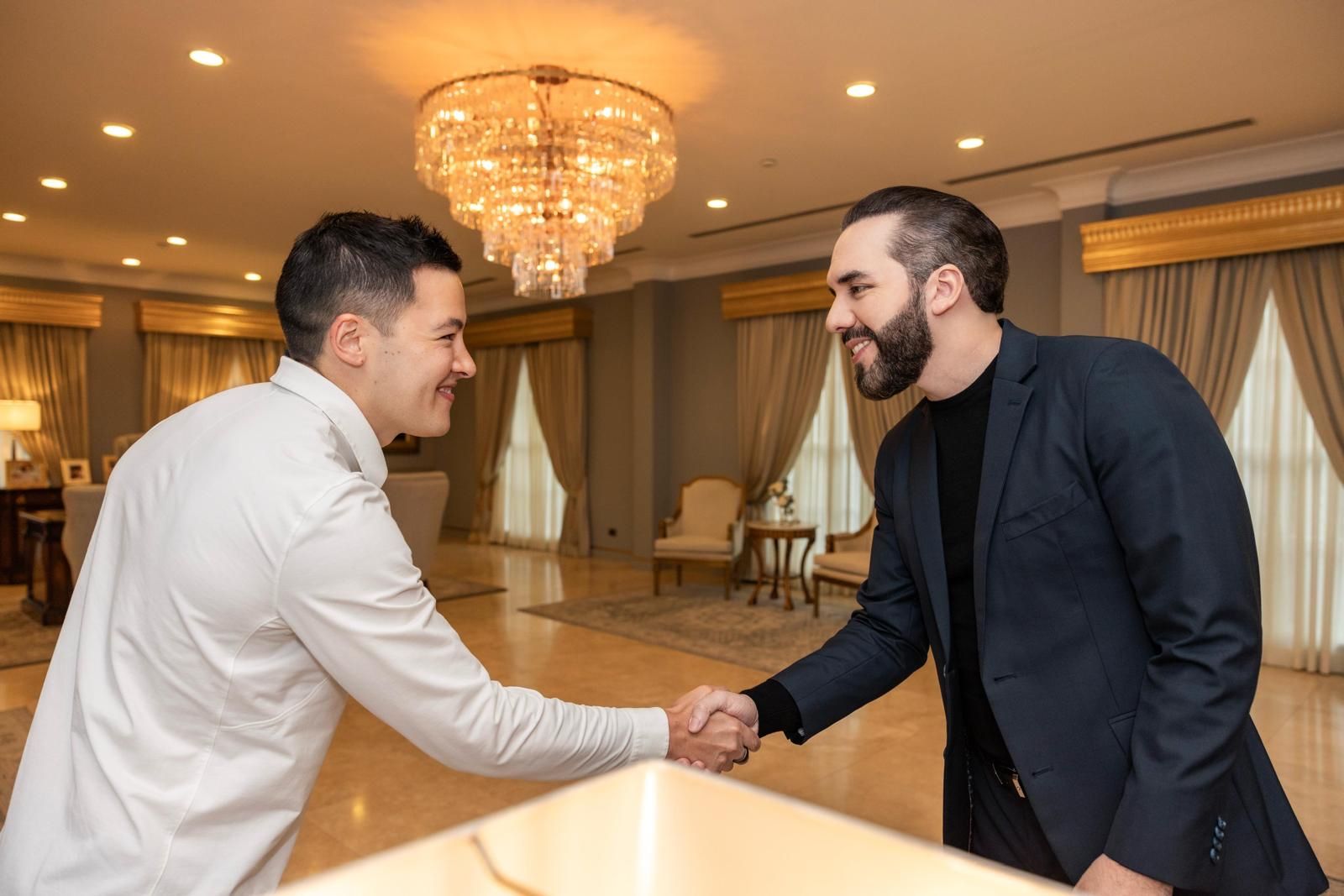 President Bukele and Aaron Ginn announce B300 deployment for El Salvador’s National AI Lab.